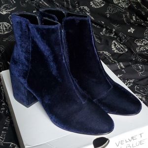 ALDO- BLUE SUEDE BOOTS